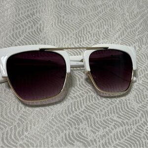 Kendall and Kylie White and Gold Sunglasses